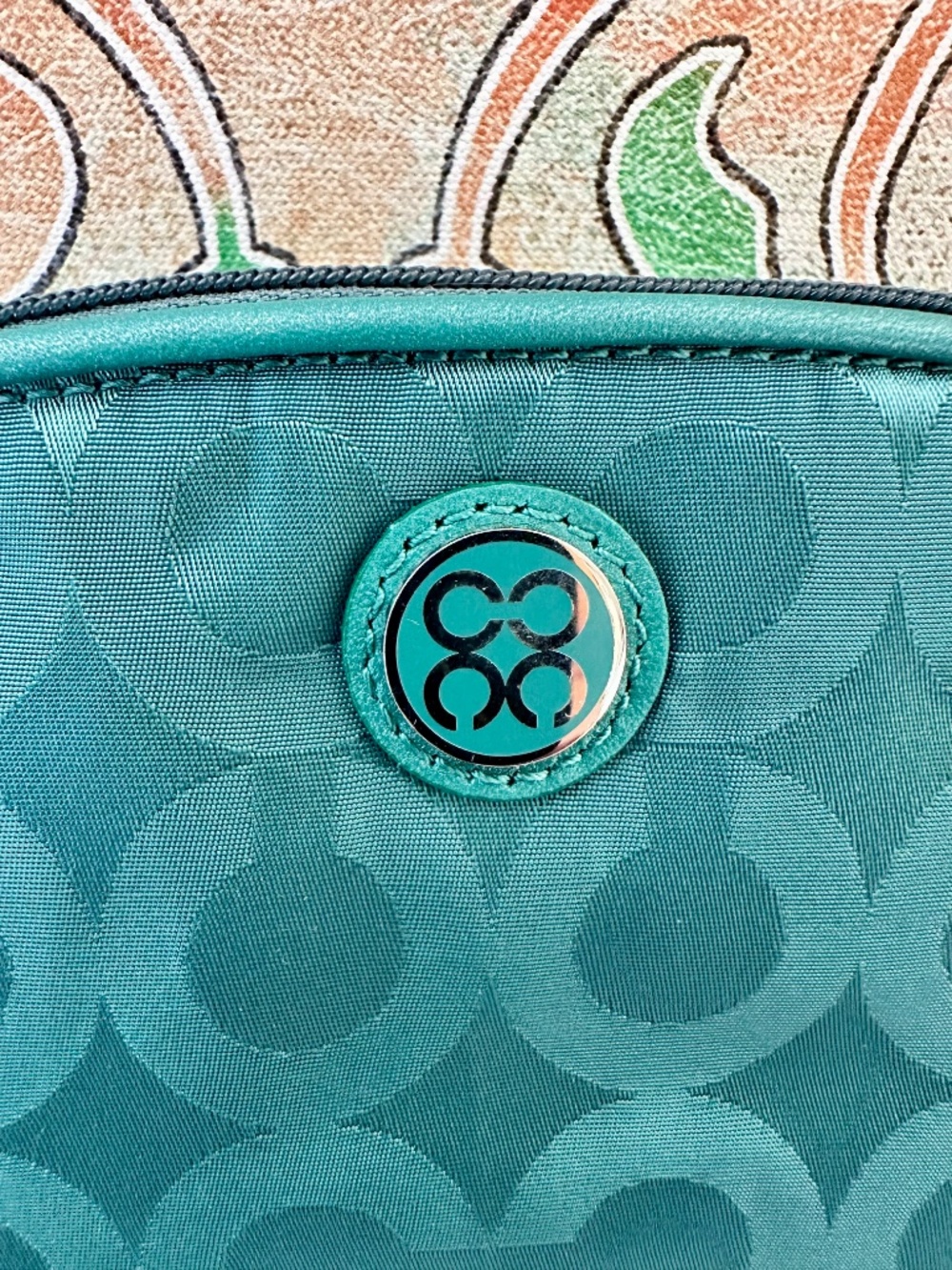 Coach Julia Op Art Nylon Cosmetic Case Style 45093 SV/GN - Picture 4 of 5